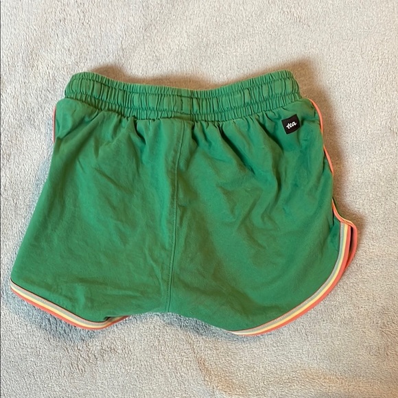 Tea Collection Retro Green Shorts - Picture 4 of 6
